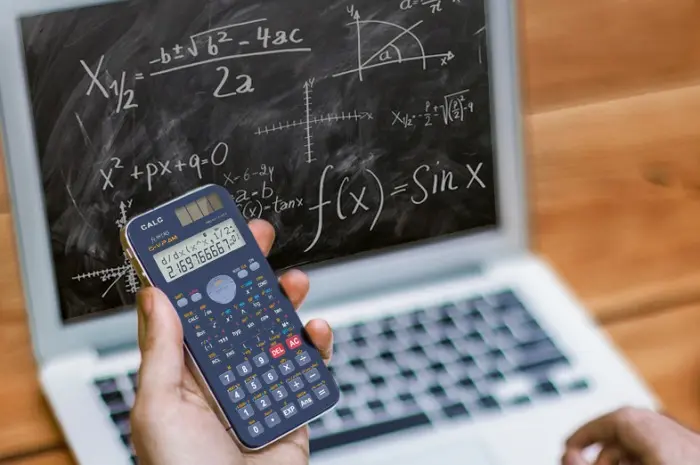 How to Choose the Best Online Calculator