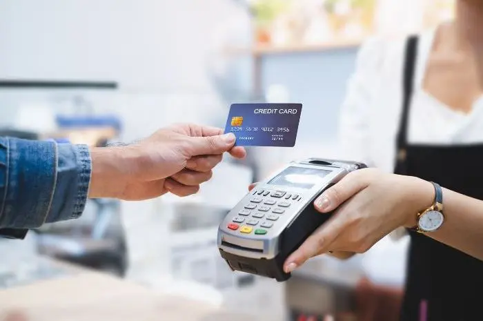 Payment And Debit Card - What Can The Main Difference Be